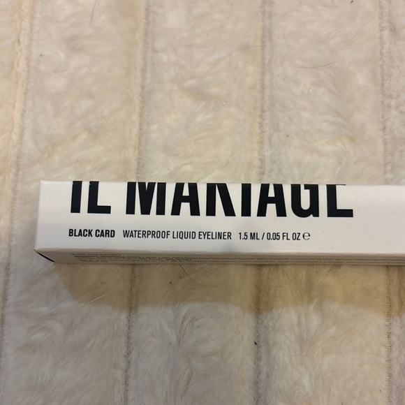 IL MAKIAGE Black Liquid Eyeliner - Picture 2 of 2
